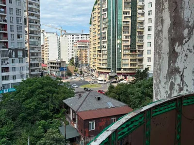2+1, ул. Абусеридзе 35, 90 м²