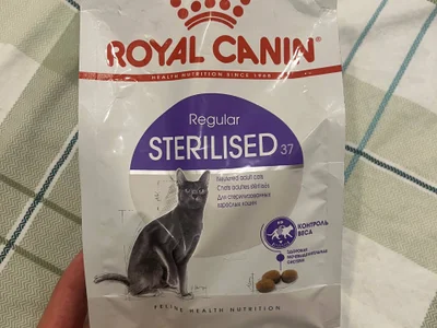 Корм для котов Royal Canin Sterilised 37 1.4 кг
