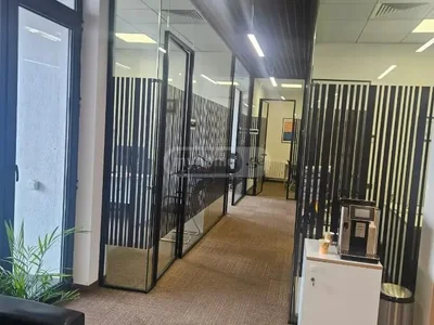Офис 300 м² на улице Саирме, $600,000