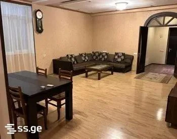 Ул. Кутаисская, 10: 3-комнатная, 130,0 м²
