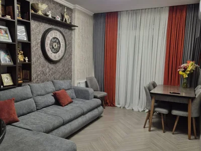3-комнатная квартира, Новый Бульвар, $700