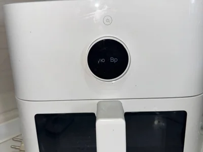Добрый день, продам аэрогриль Xiaomi, покупался новым чуть больше месяца назад, продаю по причине уезда, использовался достаточно часто, почти каждый день