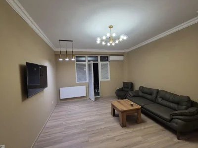 Григол Робакидзе, пр-т, 1а: 3-комн., 160.0 м²