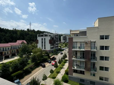 4-комнатная квартира в Тбилиси