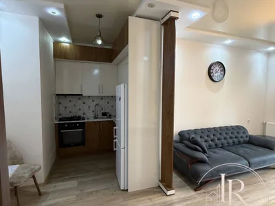 2+1 по ул. Генерала Аслана Абашидзе, 19, $700