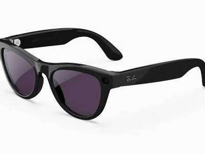 Доброго времени суток. Продаю очки RAY-BAN META SKYLER GEN2 tranzition