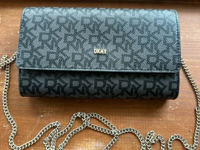 Клатч DKNY