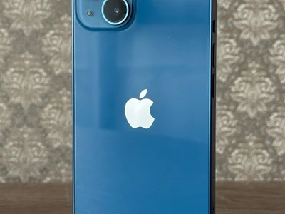 iPhone 13