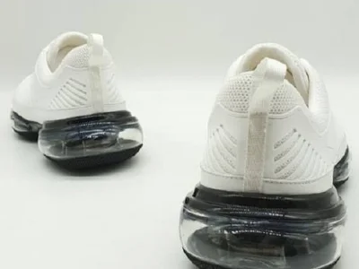 Кроссовки Prada 42/43