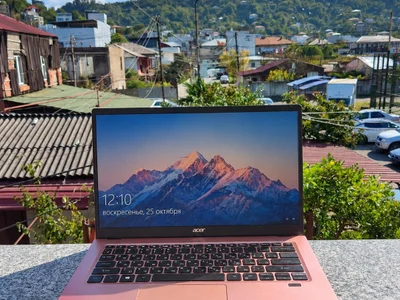 Ноутбук Acer Swift Celeron 4GB 256GB