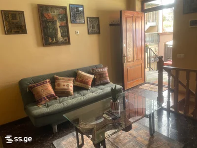 3 room Flat Daily rent. Sololaki