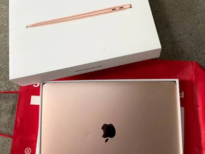 MacBook Air 13 M1 8/256GB