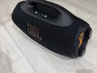 JBL Boombox 4