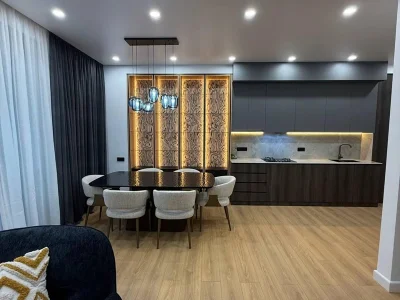 White Square Shartava: 3-комнатная, 195,0 м²