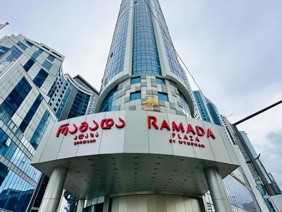 Апартаменты в Ramada Tower Sea Views Residence, €187/сутки