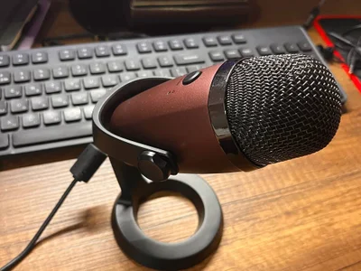 Микрофон Blue Yeti