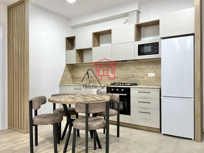 2-комнатная квартира в Axis Palace, $1100