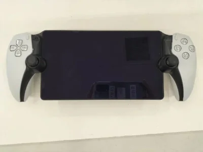 PlayStation Portal и защитное стекло