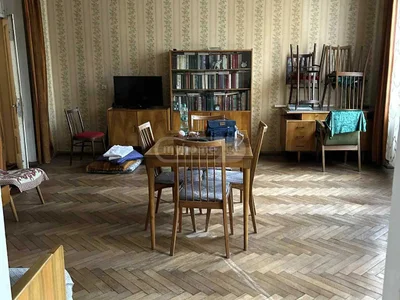 8-комнатная квартира в Тбилиси