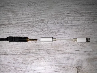 Переходник Lightning на 3.5mm
