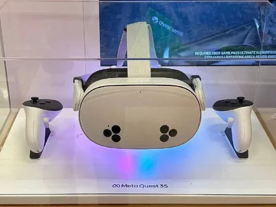 VR-гарнитура Meta Oculus Quest 3S 256GB