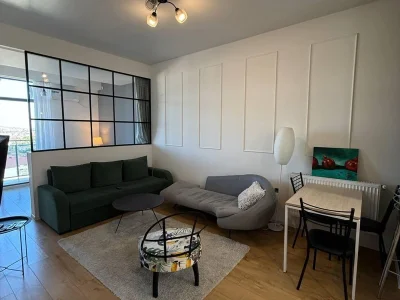 Рядом улица Атени: 2-комнатная, 62,0 м²