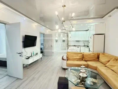 3-комнатная квартира , $1200