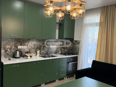 3-комнатная квартира в районе Багратиони