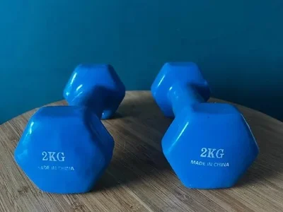 Пара гантелей 2 кг (синие, винил)