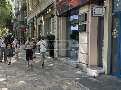Коммерческое помещение в Ваке, 200 кв.м, $6300
