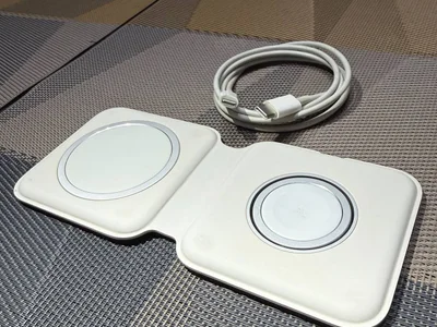 Apple MagSafe Duo Charger, двойная зарядка
