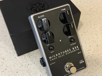 Басовая педаль перегруза Darkglass Microtubes B3K
