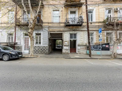Наслаждайтесь проживанием в стильной 1-комнатной квартире в 3 минутах от площади Свободы