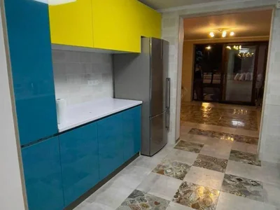 Большой дом , район ул. Хахули, $3300