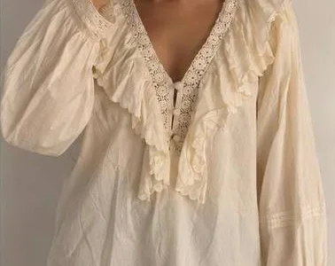 Блузка Zara с кружевом