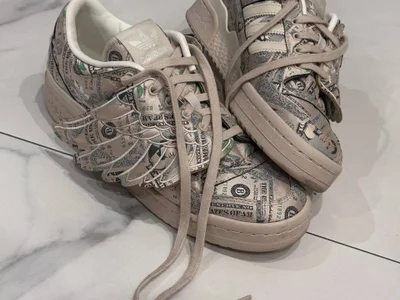 Кроссовки Jeremy Scott x Adidas Forum Wings 1.0 ‘Money’