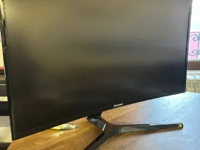 Монитор Samsung