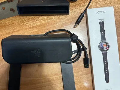 Комплект: подставка Razer