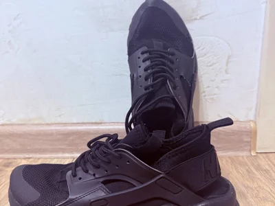 Кроссовки Nike