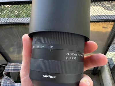 Объектив Tamron 70-300mm E-mount