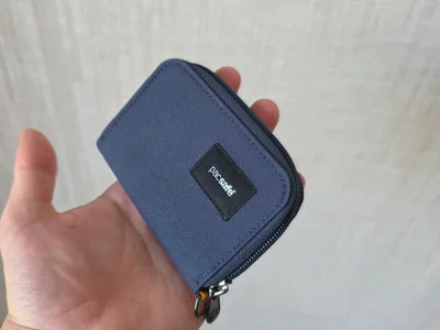 Pacsafe RFIDsafe Card Wallet