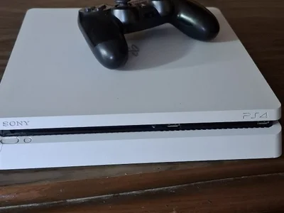 PlayStation 4 Slim 500 ГБ