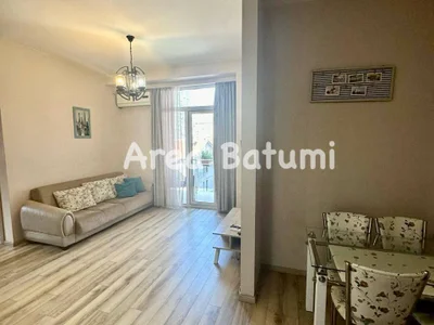3-комнатная квартира, ул. Пиросмани 1а, $700