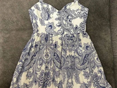 Хлопково-льняное платье Zara