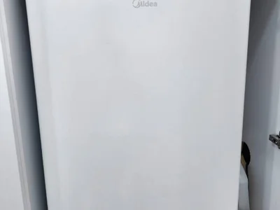 Холодильник Midea 93л