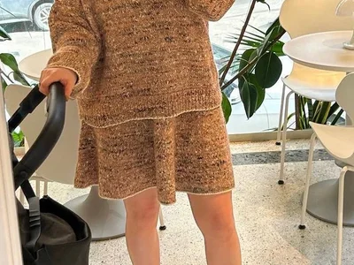Комплект свитер + юбка, связанный вручную, вдохновленный комплектом lovetoknit Вари Щербаковой.