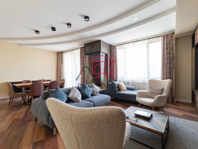 5-комнатная квартира на ул. Мераба Алексидзе, $1900