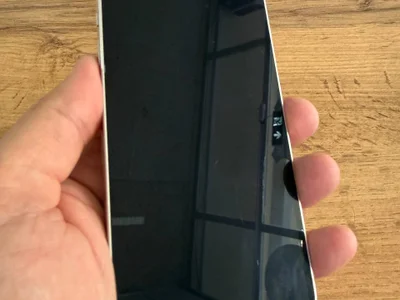 iPod, модем и кошелек