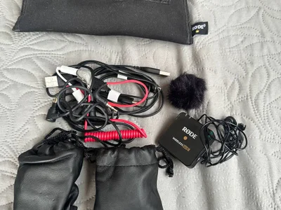 Микрофон RØDE Wireless GO II с кабелями, ветрозащитой и чехлом