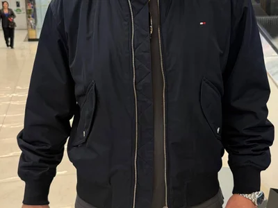 Бомбер Tommy Hilfiger